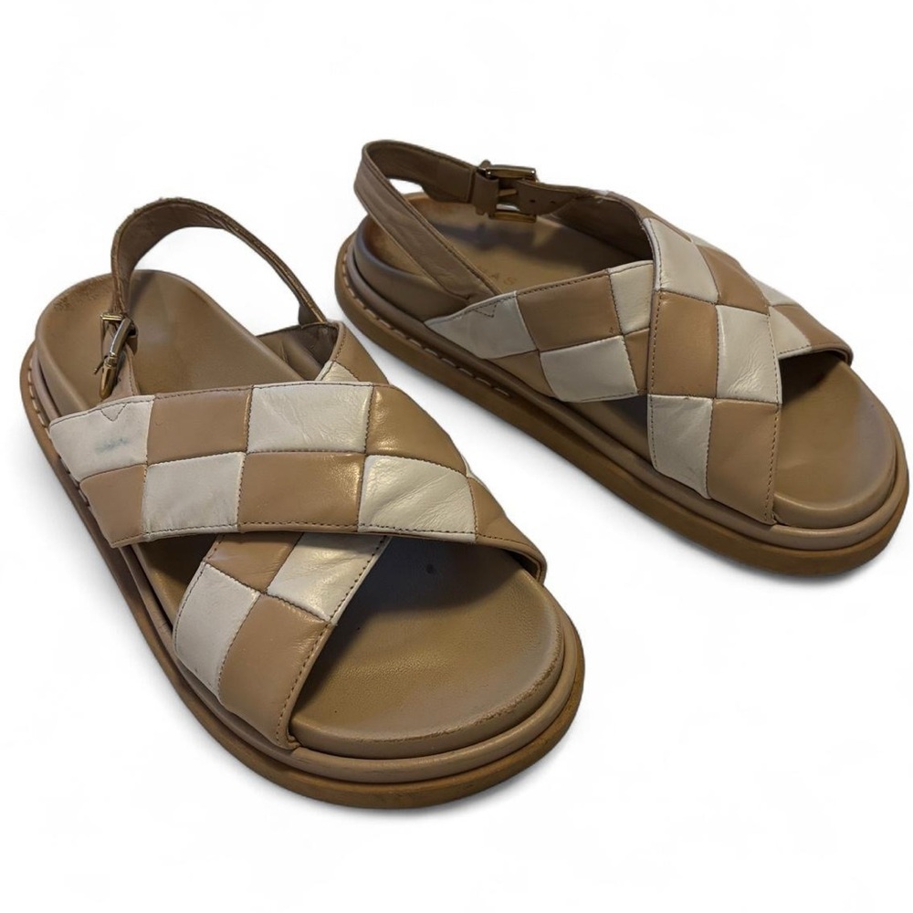 Closet clear out price drop! Alohas Marshmallow sandal